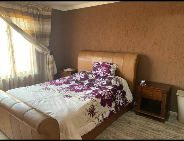 3 BEDROOM HOUSE FOR SALE IN MEYERTON PARK